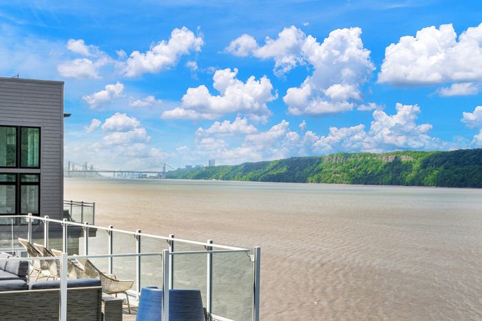 photo of the hudson