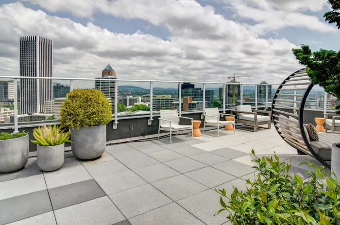 Portland Apartment Rooftop Lounge - Vue Apartments