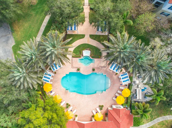 Sarasota Apartments Pool View - Saratoga Place