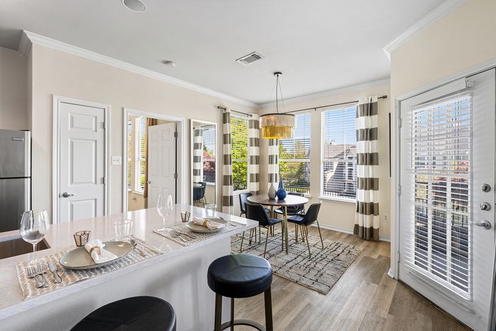 model dining area
