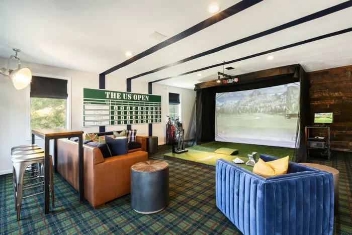 golf room