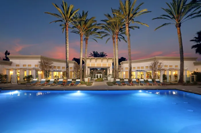 Oxnard Apartment Exterior - Serenade at RiverPark