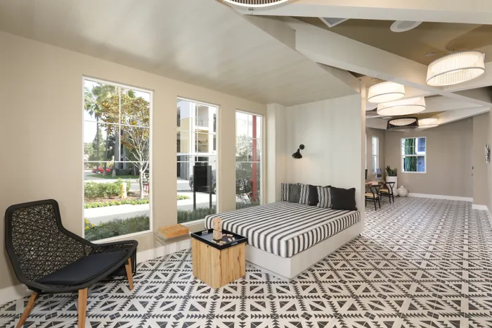 Oxnard Apartment Business Center - Serenade at Riverpark