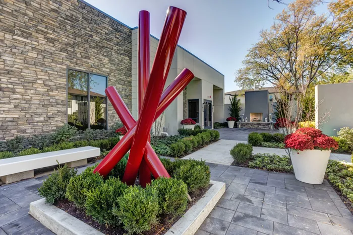 Arlington Heights Apartment Exterior | Residences at Arlington Heights