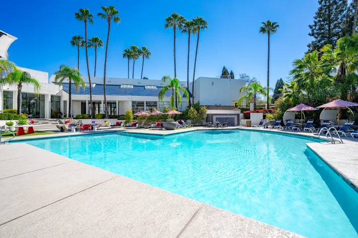 pool