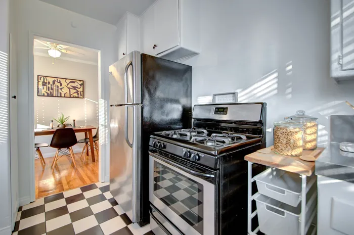 kitchen checkard flooring