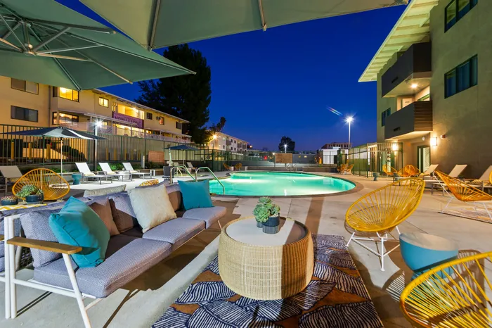 pool it up at night