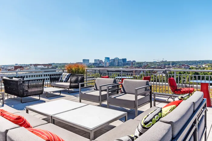 rooftop pool seating