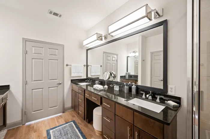 spacious double-sink bathroom
