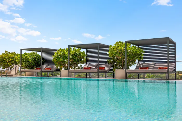 resort style pool at Motion at Dadeland