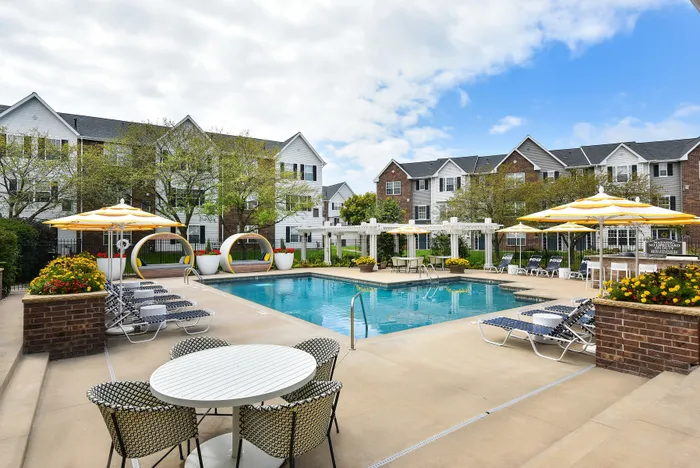 Woodbury Park at City Centre resort style pool and lounge seating