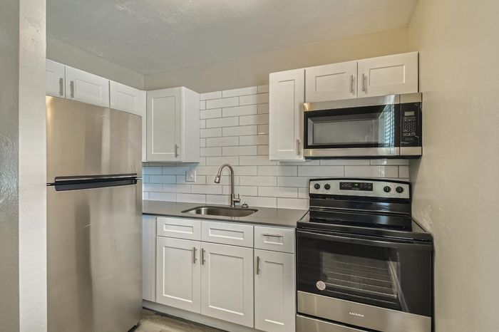 Rise at the Palms Apartments