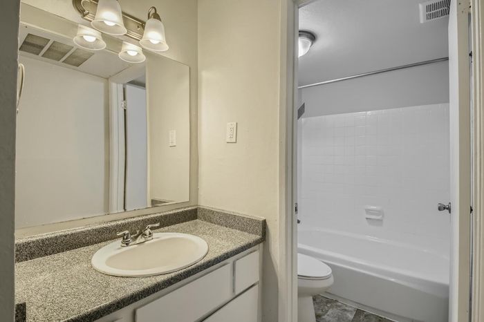 Rise at the Palms Apartments