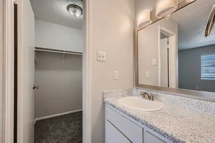 Rise Heather Ridge Apartments
