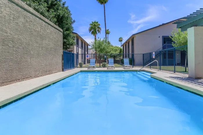 Rise on Cave Creek Amenities