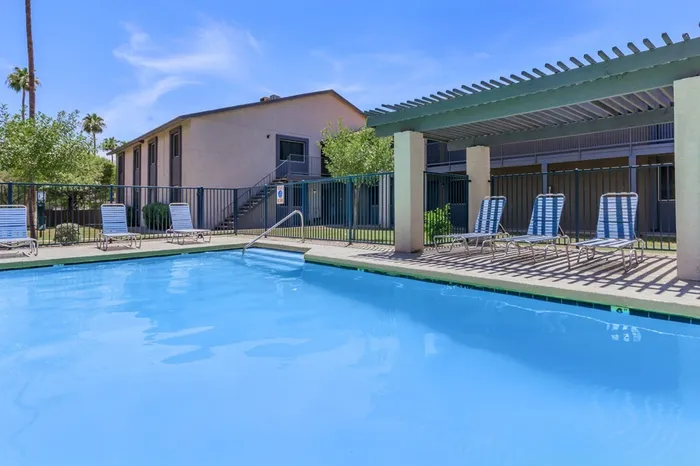 Rise on Cave Creek Amenities