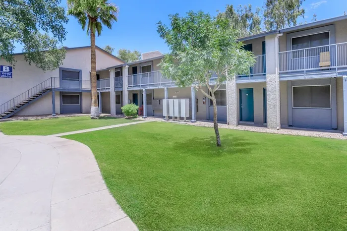 Rise on Cave Creek Amenities