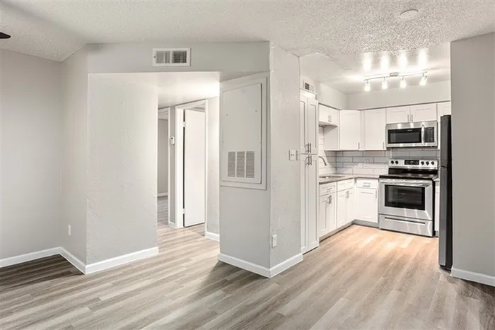 Rise on Cave Creek Apartments