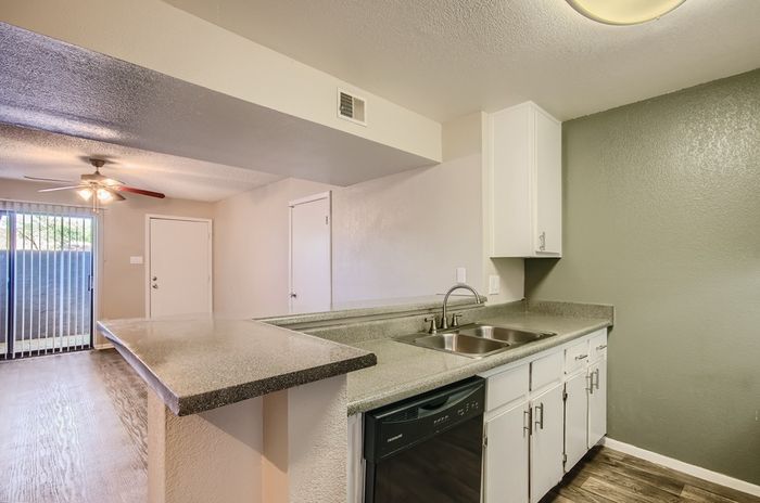 Rise on McClintock Apartments