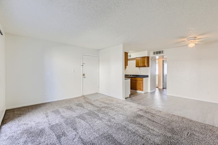 Rise Thunderbird Apartments