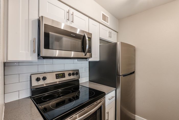 Rise Lakeside Apartments