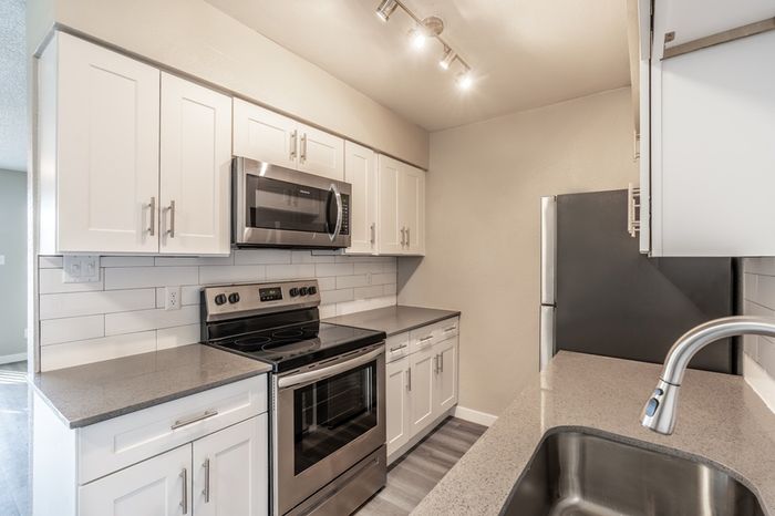 Rise Lakeside Apartments