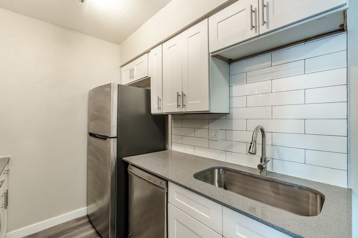 Rise Lakeside Apartments