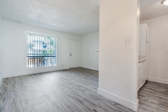 Rise Lakeside Apartments