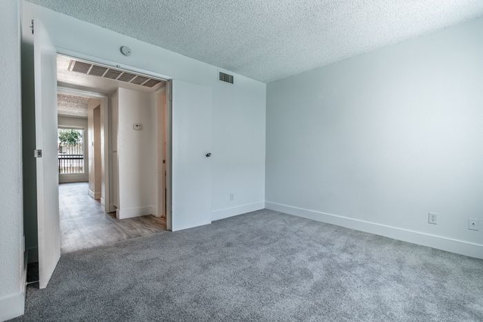 Rise Lakeside Apartments