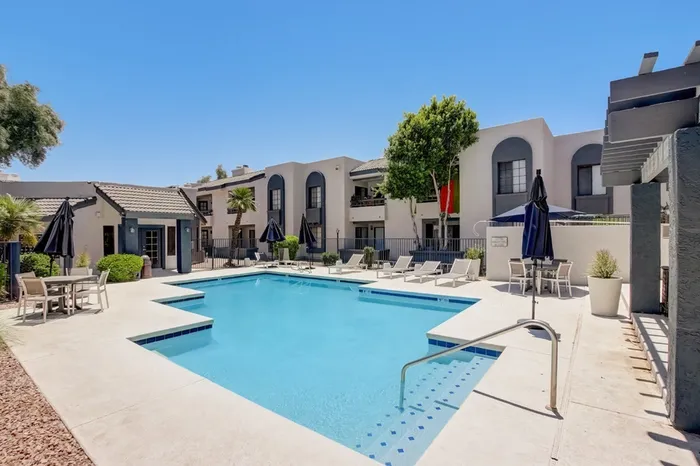 Rise on Cactus Amenities