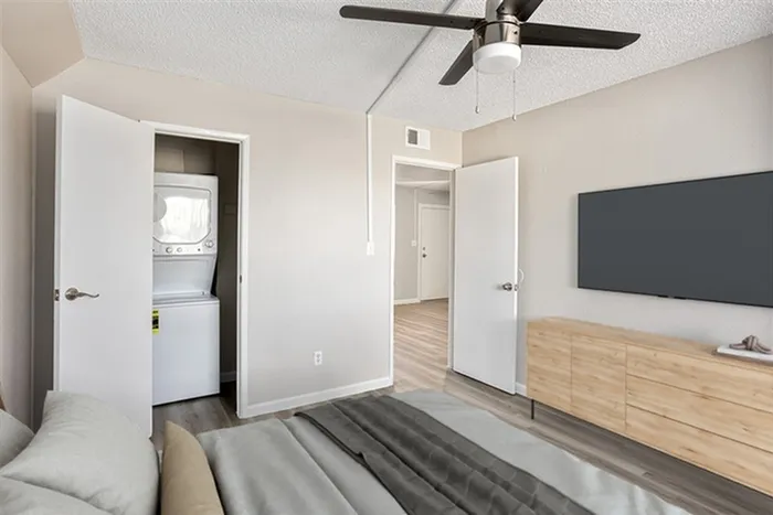 Rise on Cave Creek Apartments