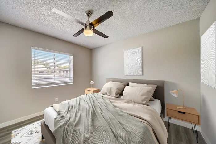 Rise on Cave Creek Apartments