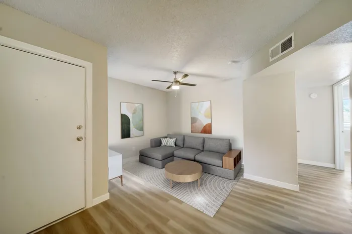 Rise on Cave Creek Apartments