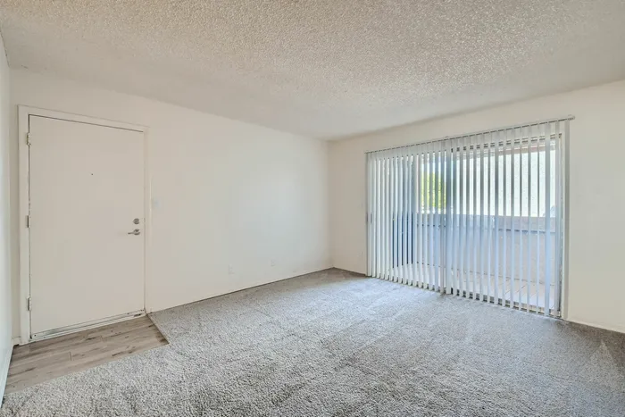 Rise Thunderbird Apartments