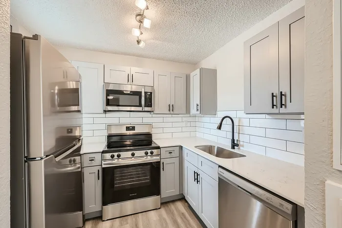 B1 Platinum - 2 Bed 1 Bath