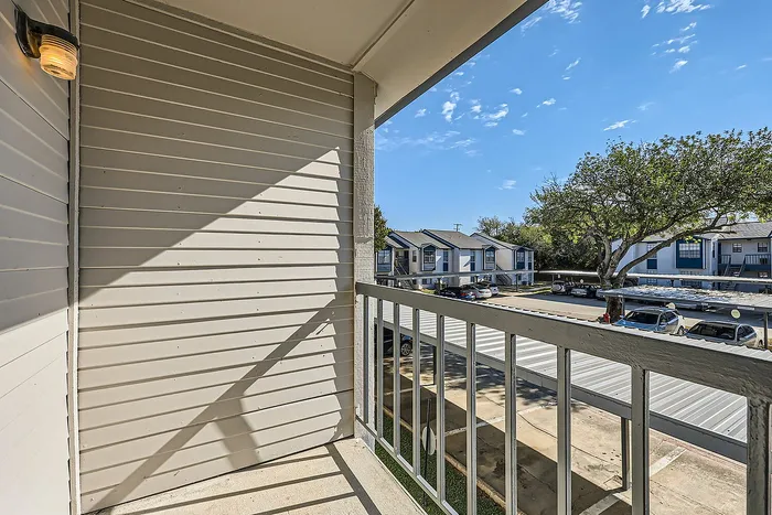 B1 Platinum - 2 Bed 1 Bath