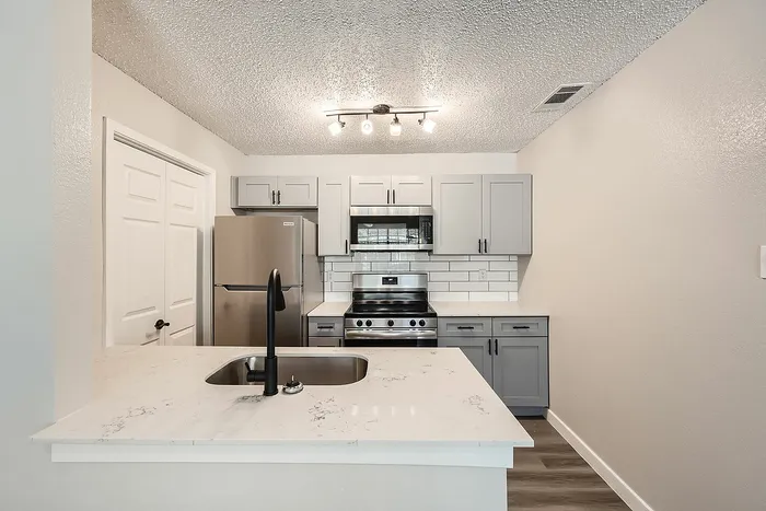 B2 Platinum - 2 Bed 2 Bath