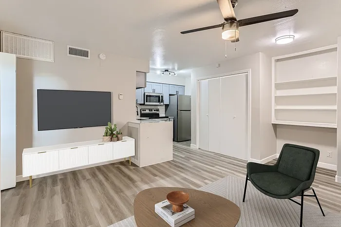Rise at Highland Meadows Apartments