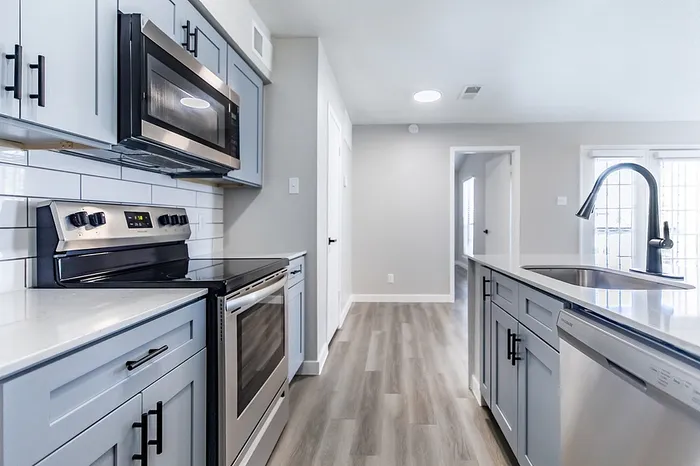 Rise at Highland Meadows Apartments