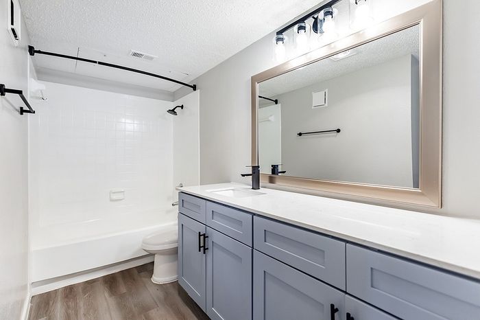 Rise at Highland Meadows Apartments