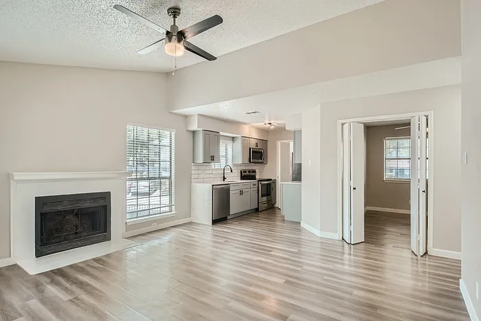Rise at Highland Meadows Apartments