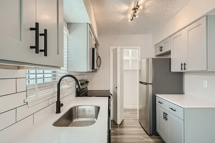 Rise at Highland Meadows Apartments