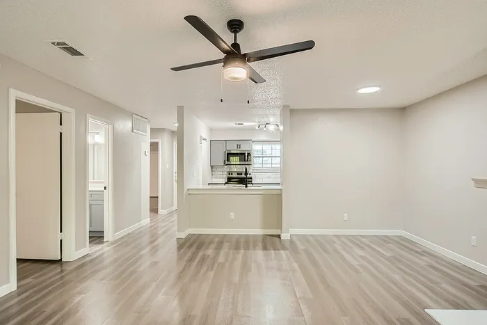 Rise at Highland Meadows Apartments