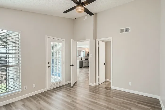 Rise at Highland Meadows Apartments