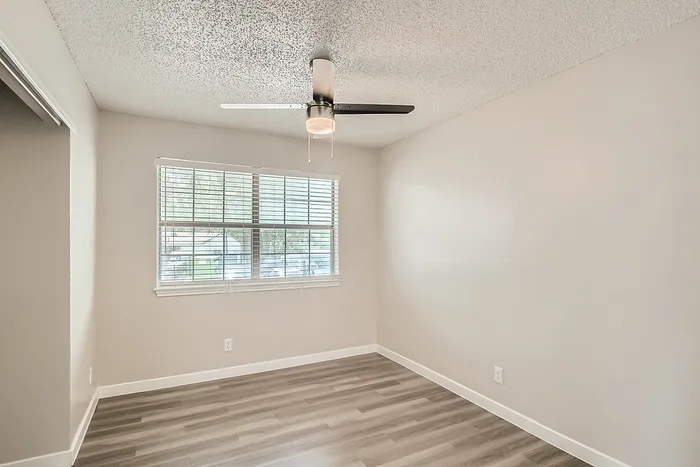 Rise at Highland Meadows Apartments