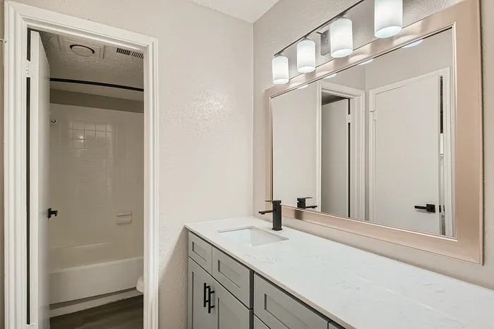 Rise at Highland Meadows Apartments