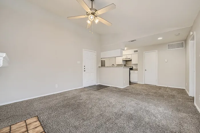Rise at Highland Meadows Apartments
