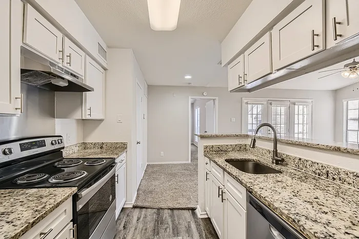 Rise at Highland Meadows Apartments