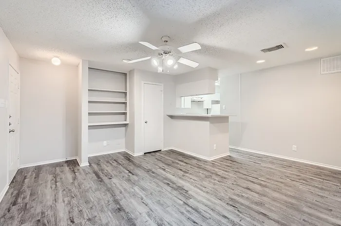 Rise at Highland Meadows Apartments