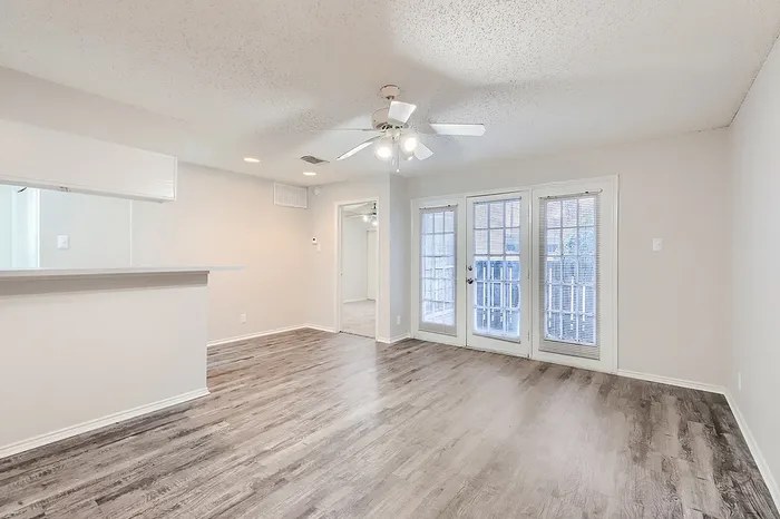 Rise at Highland Meadows Apartments